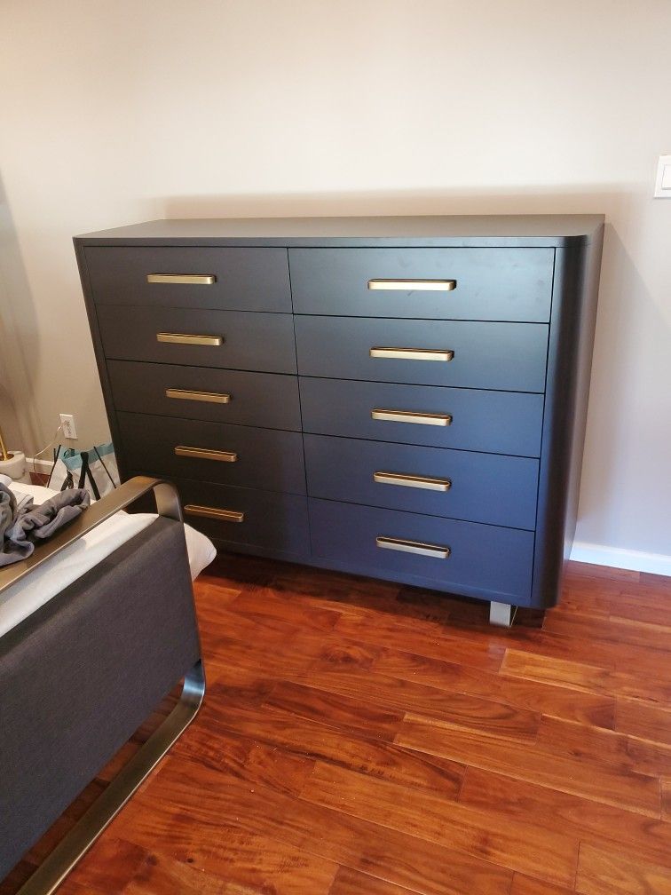 Crate & Barrel Gwen 10 Drawer Dresser