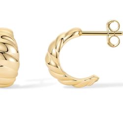PAVOI 14K Gold Plated Ribbed Hoop Earrings for Women - Chunky Ridge Statement Earrings - Boho Puffy Croissant Huggie Hoops Trendy Gold Jewelry