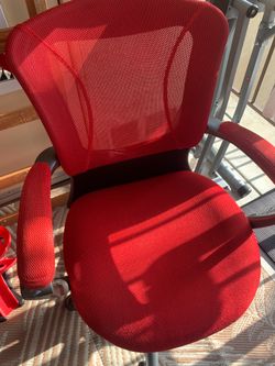 Red and Black Office/ Desk Chair