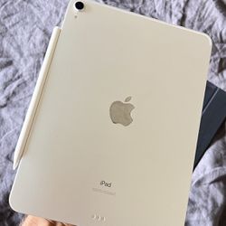 Ipad Pro 11” ( 2018 Model ) Plus Apple Pen