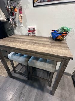Small corner table !