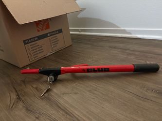 Brand new steering wheel lock with keys