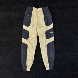 NIKE TRACKPANTS SIZE X-SMALL