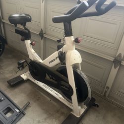 FREE !!!  indoor exercise Bike  