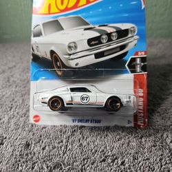 Hot Wheels White '67 Shelby GT500 3/5 Mustang 