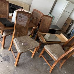 6 Chairs 