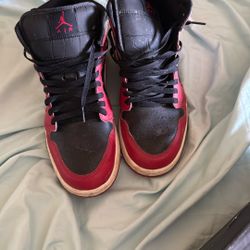 Jordan 1 Mid Size 10