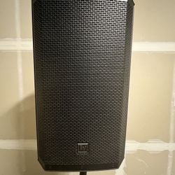 Barely used- EV Electro-Voice speaker