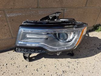 GRAND CHEROKEE 2011 2012 2013 2014 2015 2016 2017 2018 DRIVER HEADLIGHT OEM