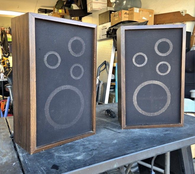 Vintage Bookshelf Speakers  - Montgomery Ward, Sound Great - North Glendale 