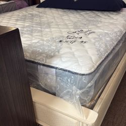 King size mattress set for 899 by SERTA brand new