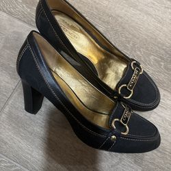 Coach horsebit-style block heel pumps like new size 6.5
