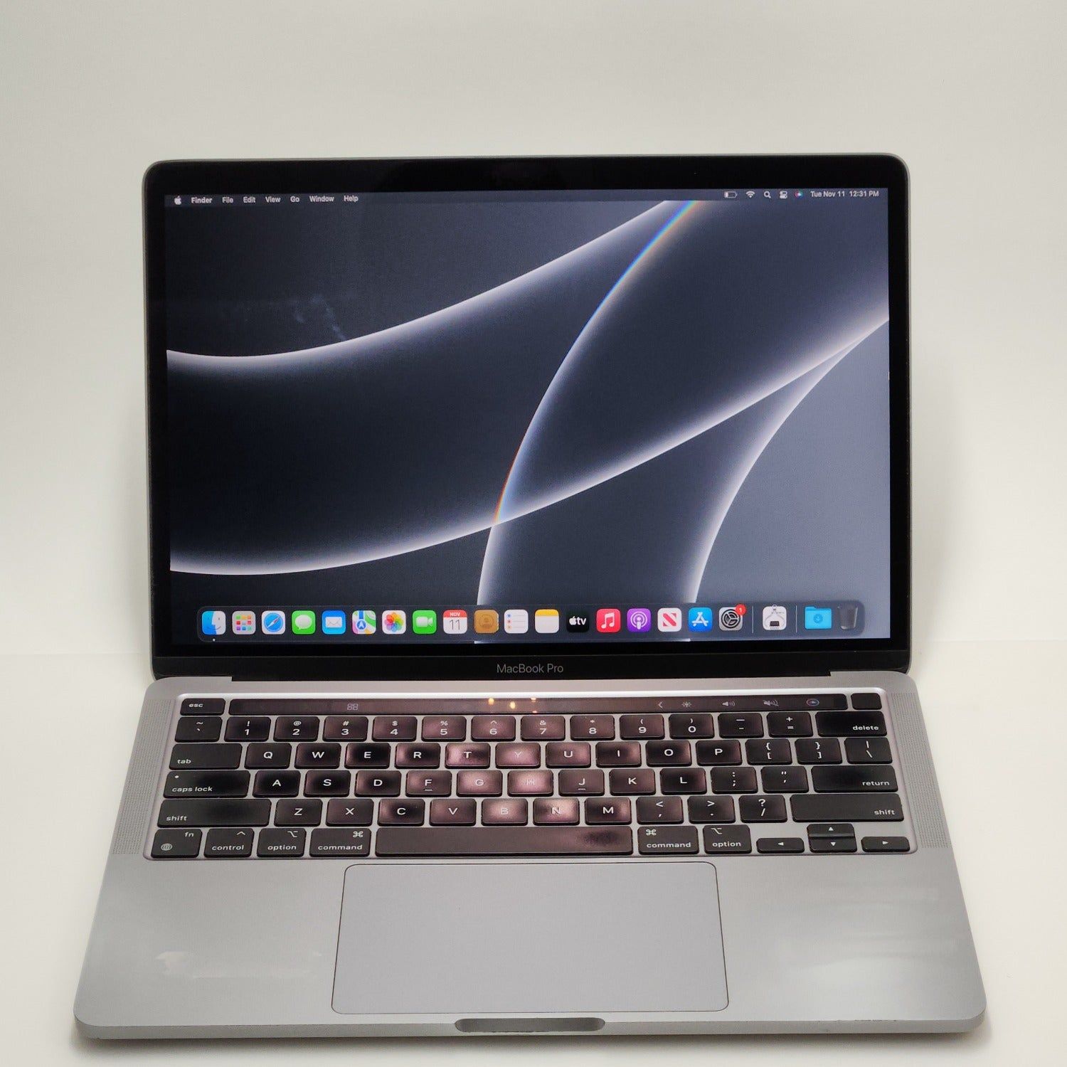 2020 Apple MacBook Pro 13.3" M1 8C GPU 3.2GHz 8GB RAM 256GB SSD A2338