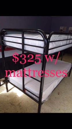 Twin/Twin Metal Bunk Bed + Mattress