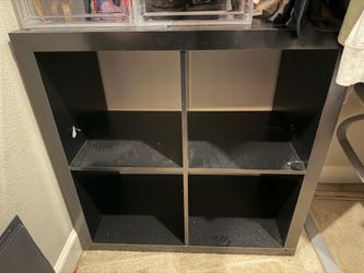 Black cubicle