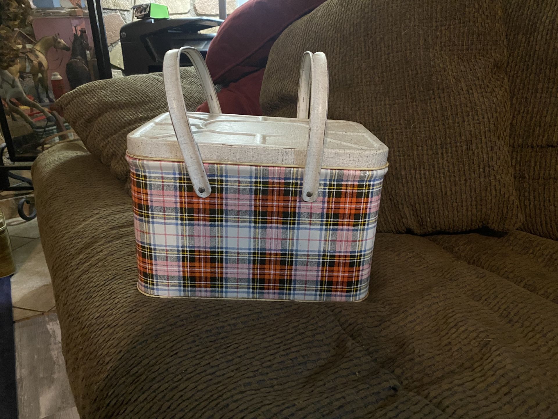 Vintage Mid-Century Tin GSW Plaid Picnic Basket Metal Handles