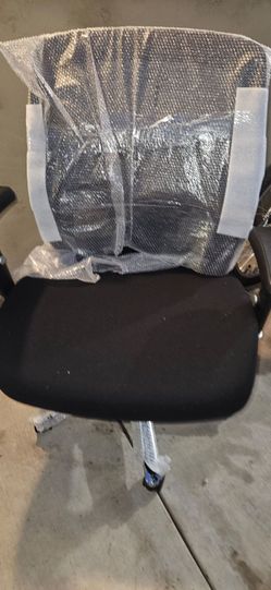 Office chair brand new