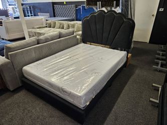 Full Bed $369 Memory Foam Mattress Included