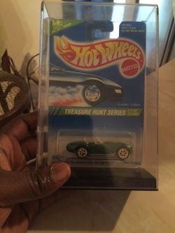 Hot Wheels 1995 Treasure Hunt Series- Green & Gold - Classic Cobra #11 of 12 Mint Condition....
