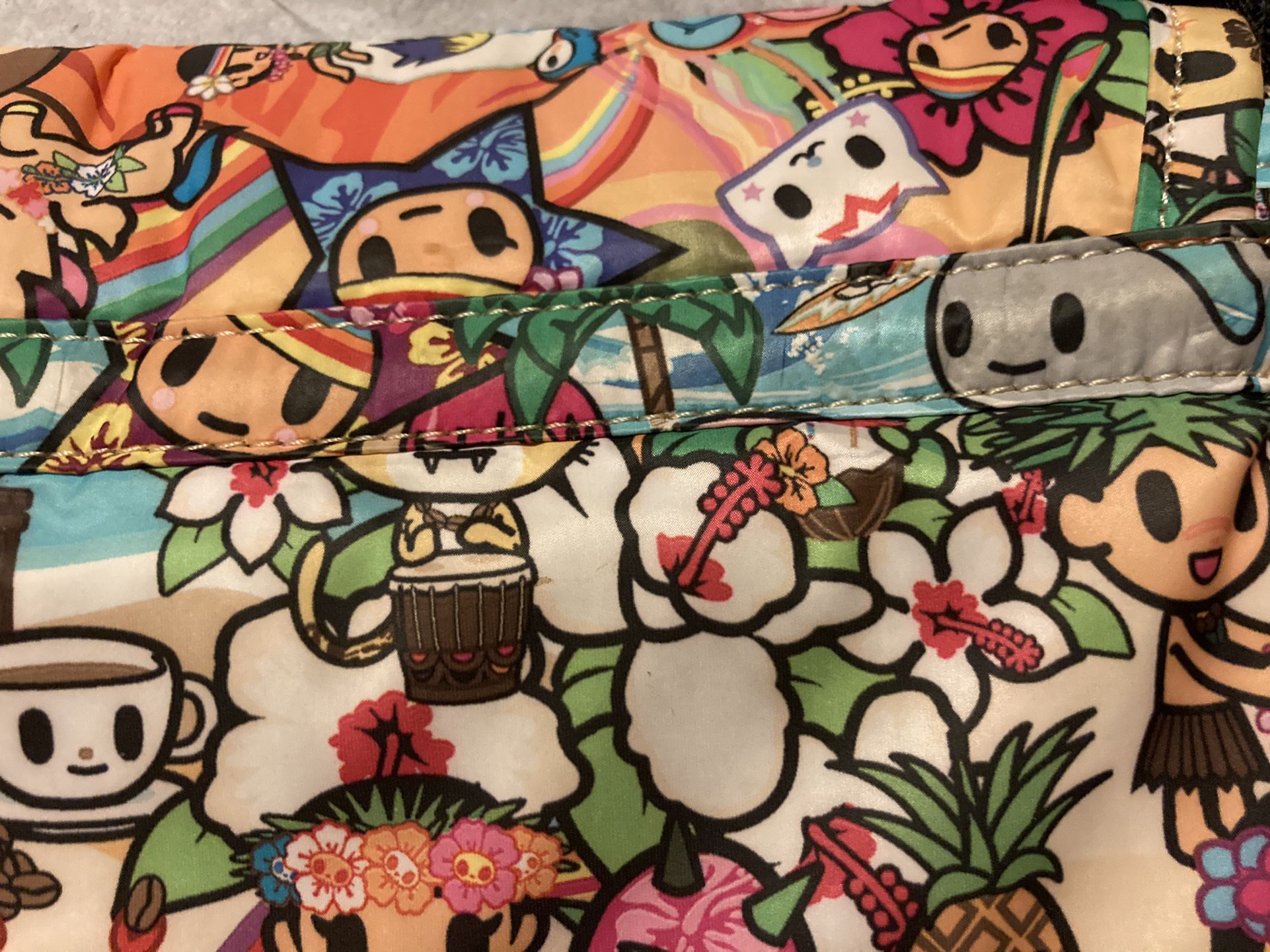 FIRST EDITION Tokidoki x LeSportsac Black Tote Bag w/Sandy Cactus & Tulip  Print for Sale in Gardena, CA - OfferUp