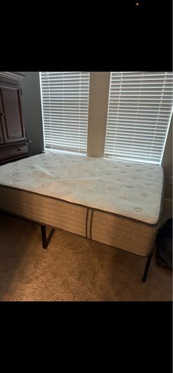 Clean queen size bed