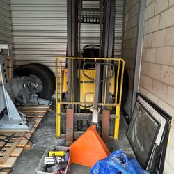 Forklift & Commercial Tires
