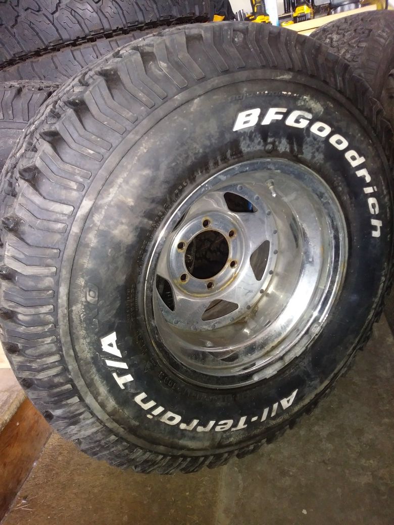 BFG T/A 33 12.50 r15. Five tires
