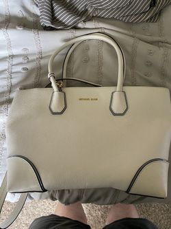 White Michael Kors Purse