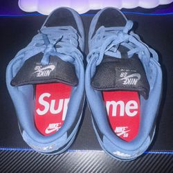 Supreme Nike Dunks 9.5 (Ocean Fog)