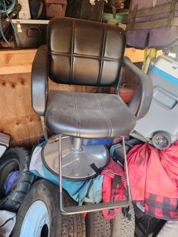 Salon Chair