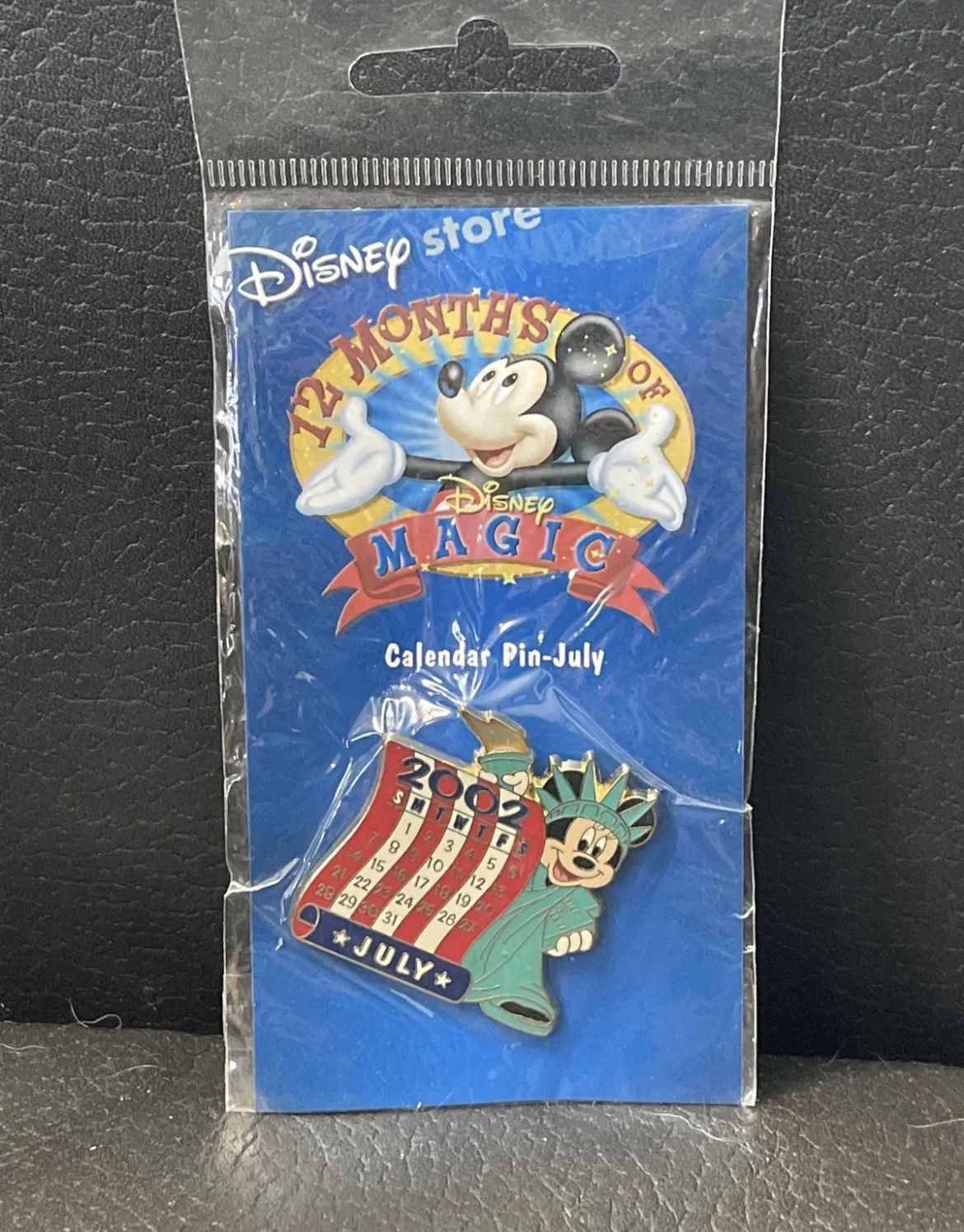 Disney Pin 12 Months of Magic Calander 2002 July Minnie Mouse Statue of Liberty