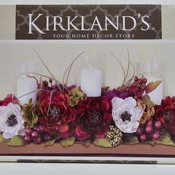 Kirkland 3 Piller Centerpiece