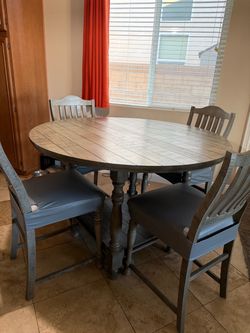 4-seater dining set