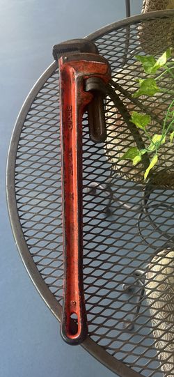 RIDGID Heavy Duty Pipe Wrench