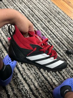 Adidas football cleats size 6, but fit like five