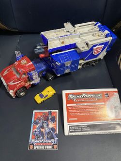 Complete 2002 Transformers Armada Optimus Prime Super Base Sparkplug Card Manual