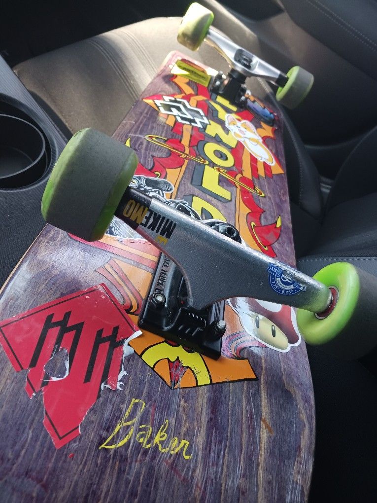 Baker Skateboard-Complete