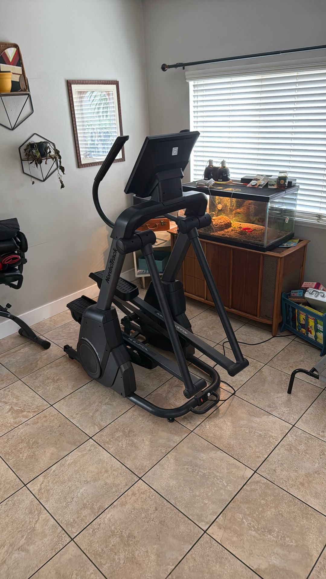 Nordic track X16 Elliptical - Perfect Condition!
