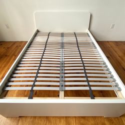 Contemporary IKEA FULL size bed frame : can deliver 
