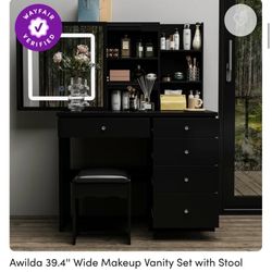 Black Vanity 