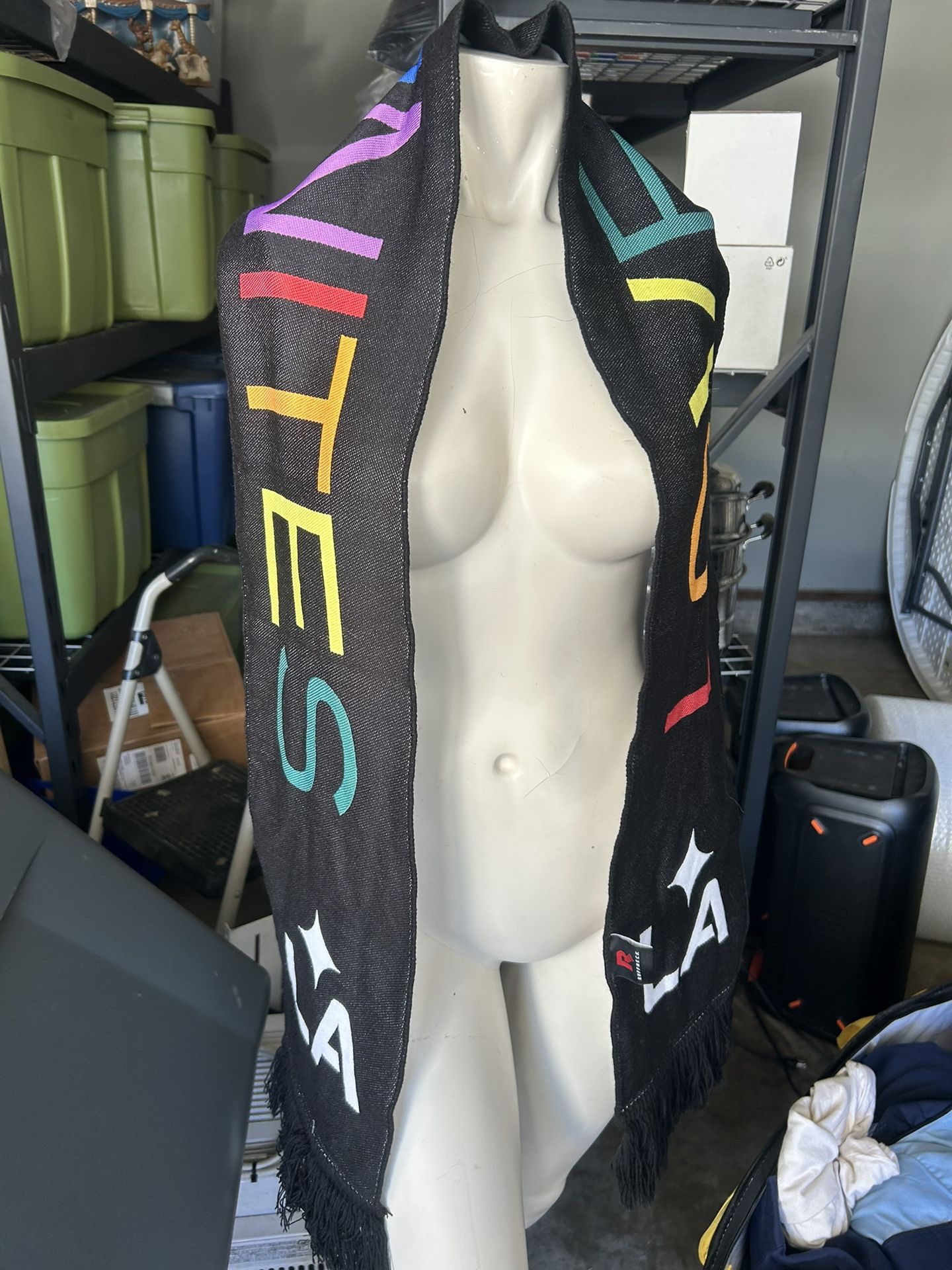 MLS LA Galaxy scarf love unites with tag