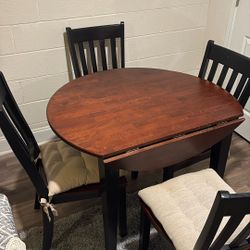 American Signature Furniture Dinning Table