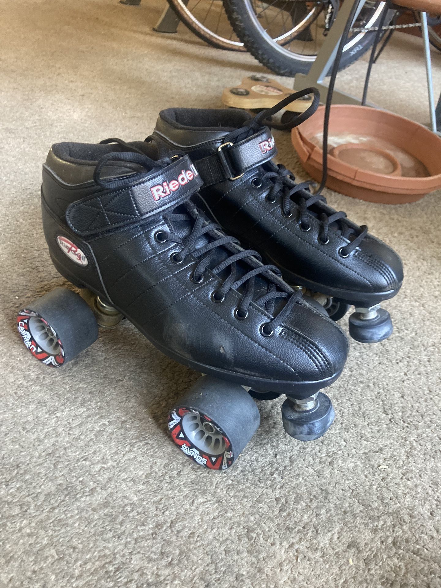 Riedell R3 Roller Skates Low top Black Size - Main Image
