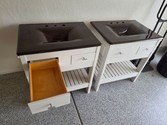 BATHROOM VANITY X2