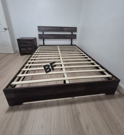 Bedroom Set 4 Pc Platform Bed, Rustic Brown Finish. New Especial Price 