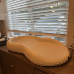 Keekaroo Peanut Changer 