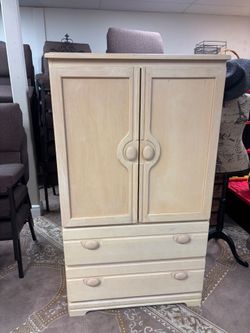 Wood Dresser
