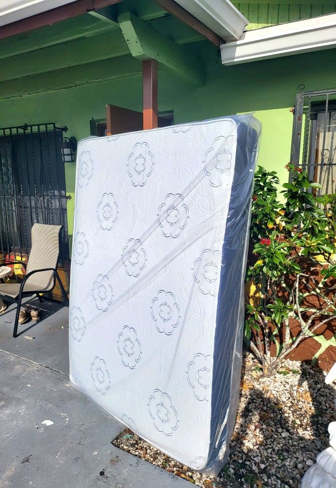 NEW QUEEN MATTRESS AND BOX SPRING -- Also Available In All Sizes.