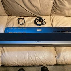 Sonos Playbar with wall mount