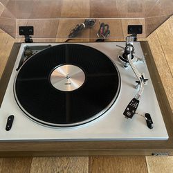 Yamaha YP-701 Auto-Return Belt-Drive Turntable, Serviced & Excellent Working Condition